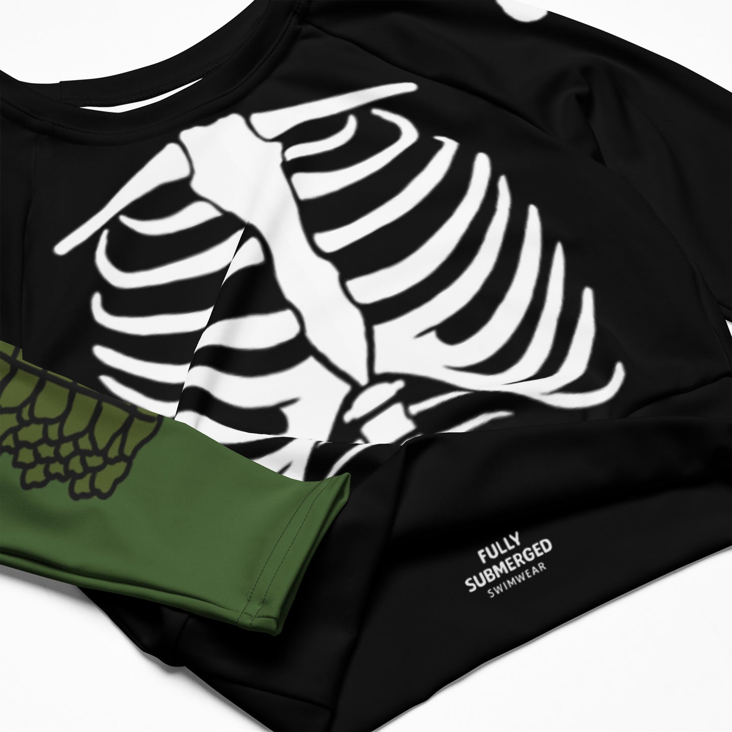 ♻️ Gator Bite Cropped Rash Guard